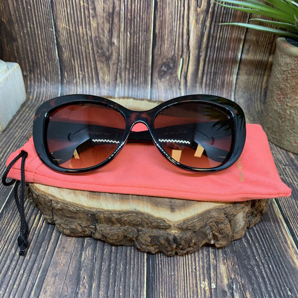 Velvet Trends sunglasses