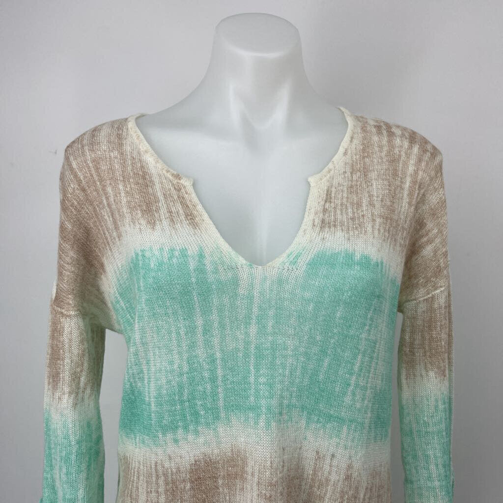 Gray SAks Fifth Avenue thin Sweater