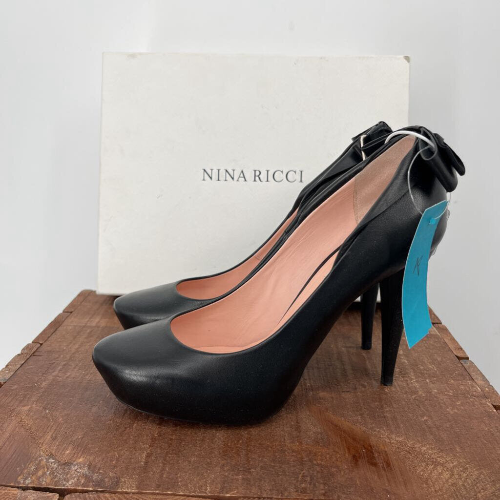 Nina Ricci Leather Heels