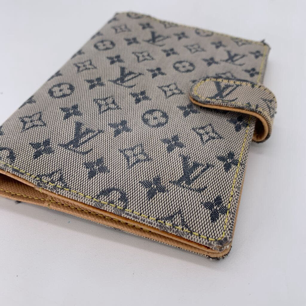 Louis Vuitton Mini Agenda Holder
