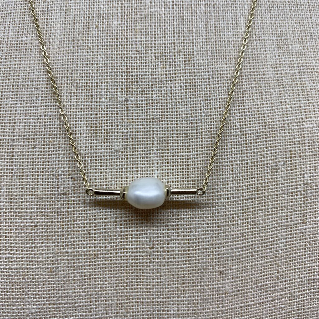 Kendra Scott Emberly Pearl Necklace