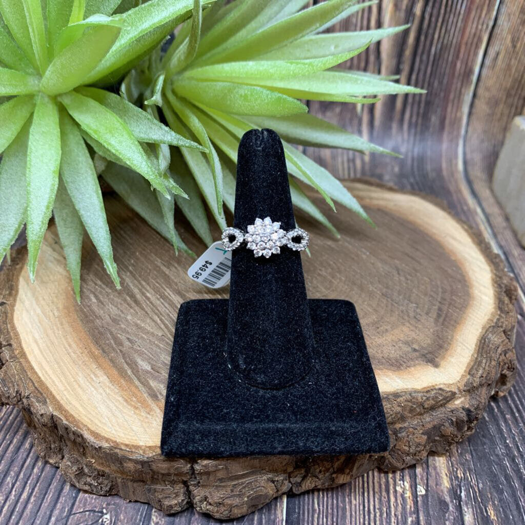 Camrose & Kross Jacqueline Kennedy Replica Ring