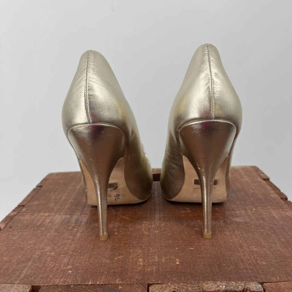 Badgley Mischka Heels