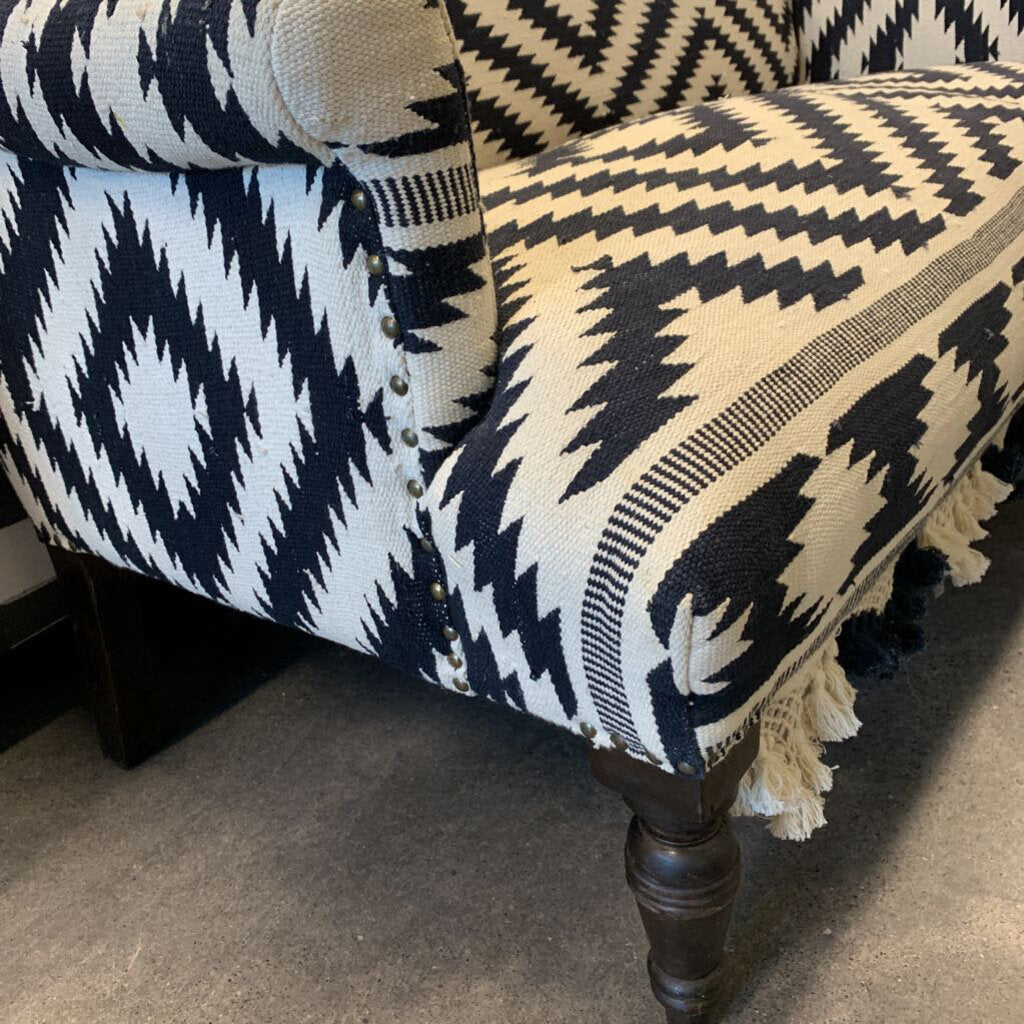 Bridal Rug Settee