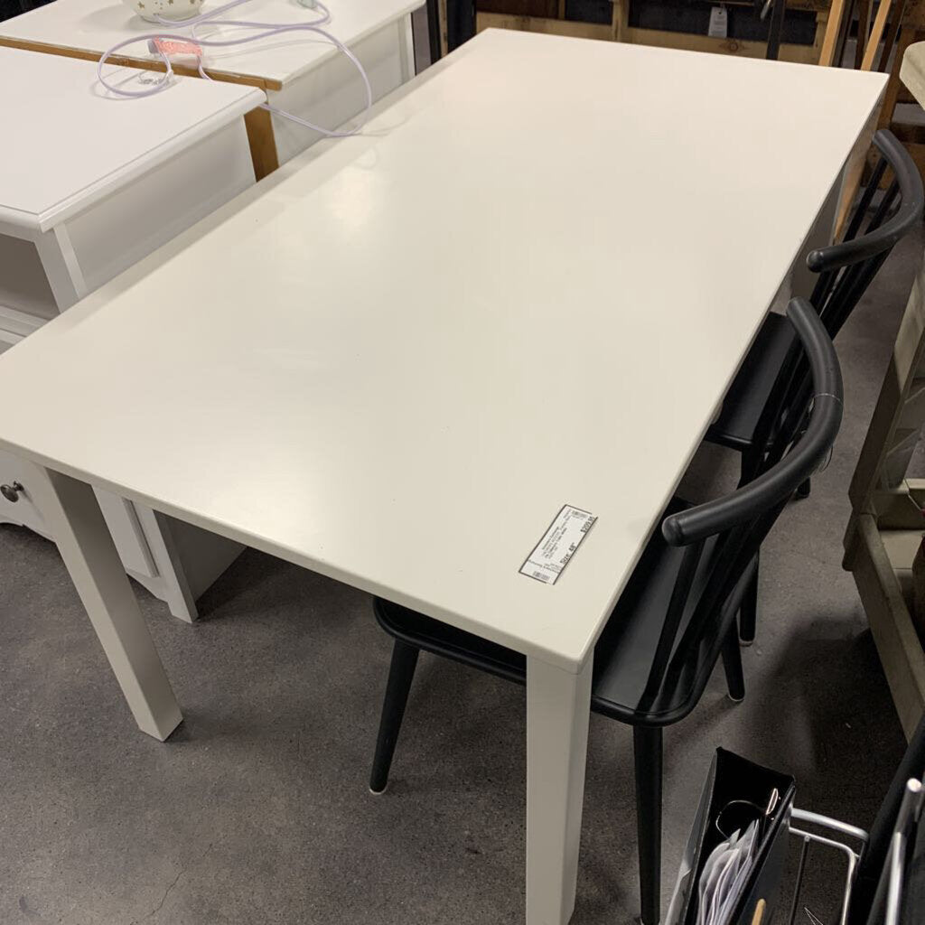 PB Children's Table
