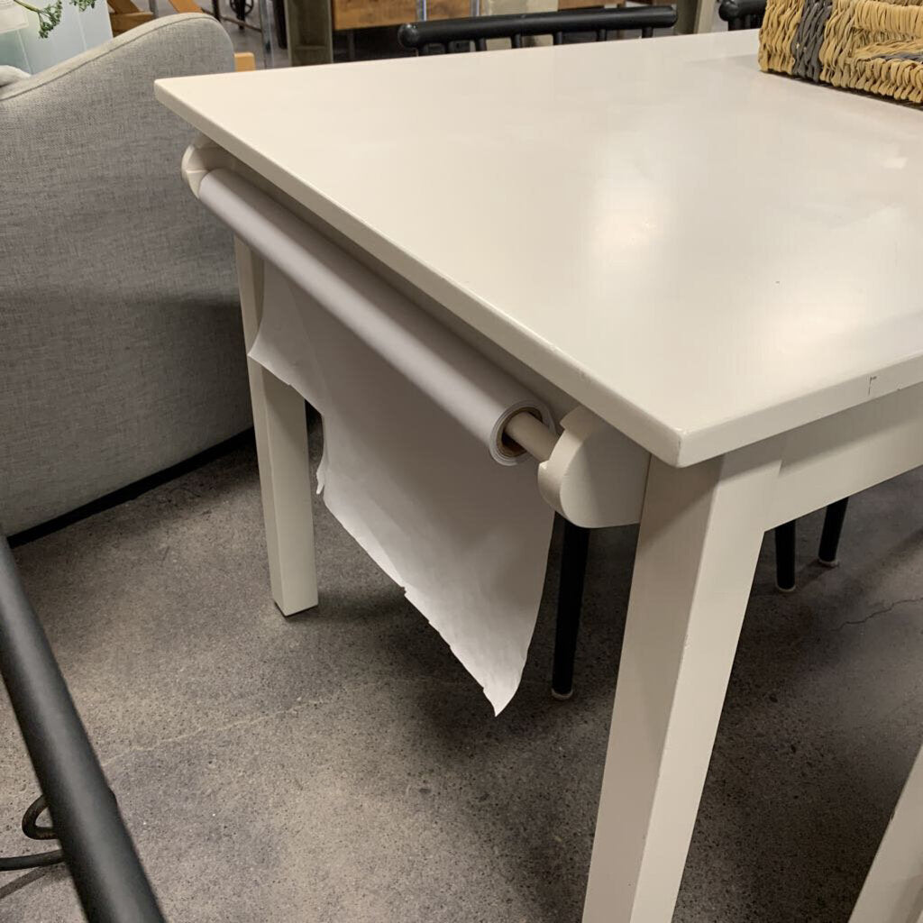 PB Children's Table