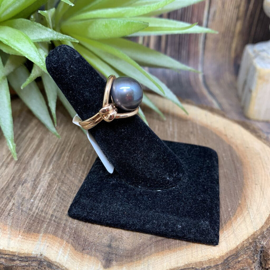 Honora Pearl Ring