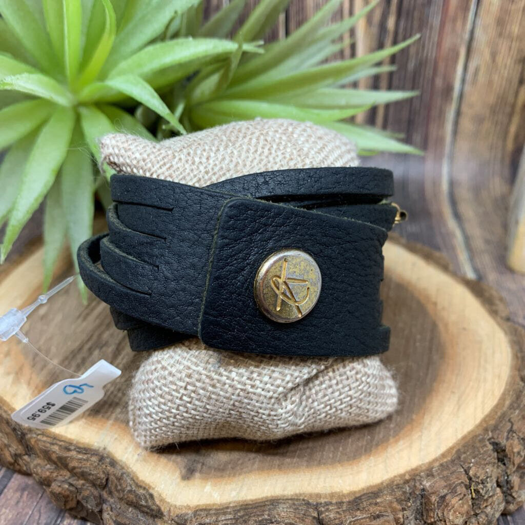 Taylor & Tessier Leather Wrap Bracelet