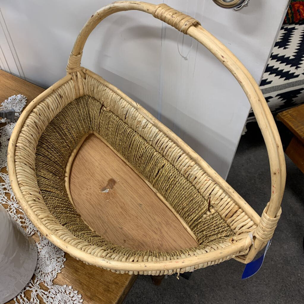 Half Moon Basket