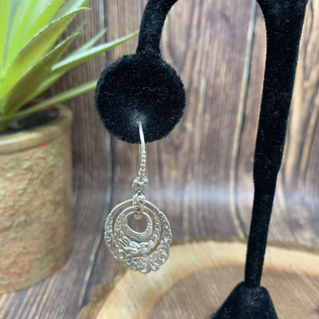 Sarda Sterling Pendant and Earrings Set