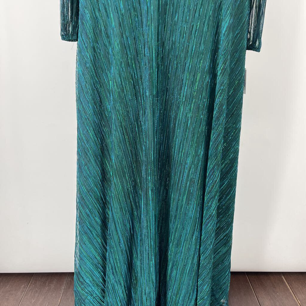 Betsy & Adam L/s Gown