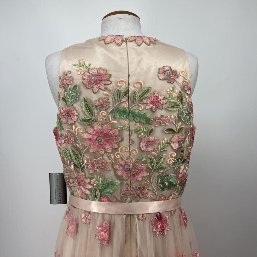 Tahari Sleeveless Floral Dress