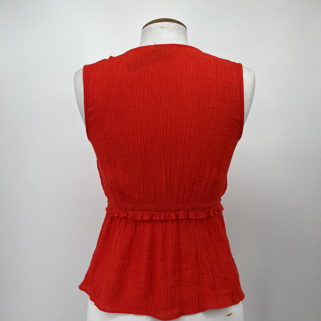 Lush Sleeveless Shirt