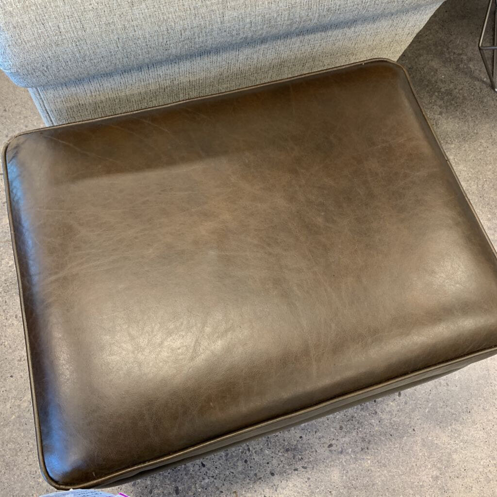 Pottery Barn Ottoman