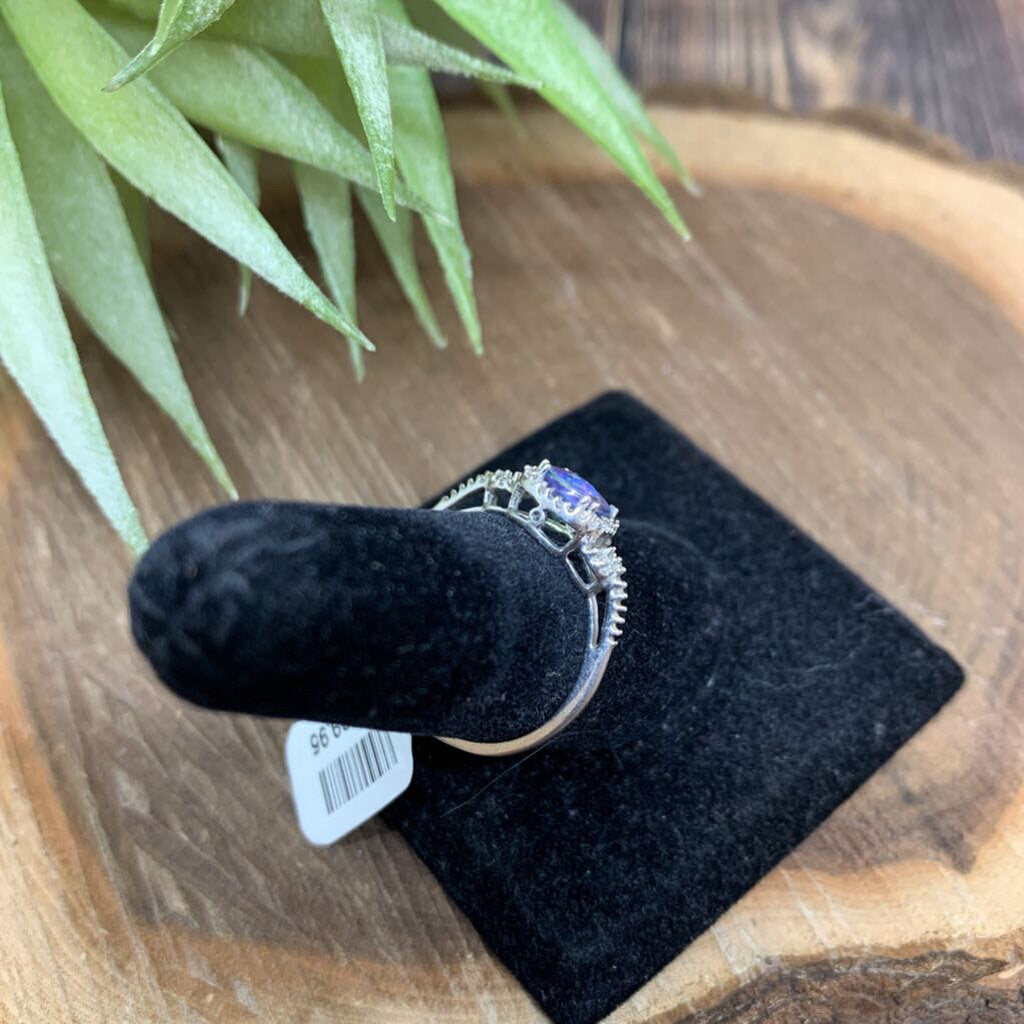 10k Gem and Diamonds Ring