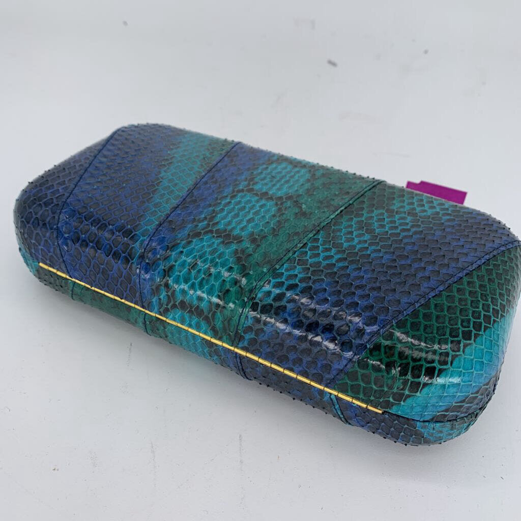 Kotur Clam Shell Clutch