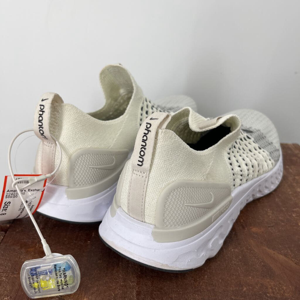 Nike Phantom Sneaker