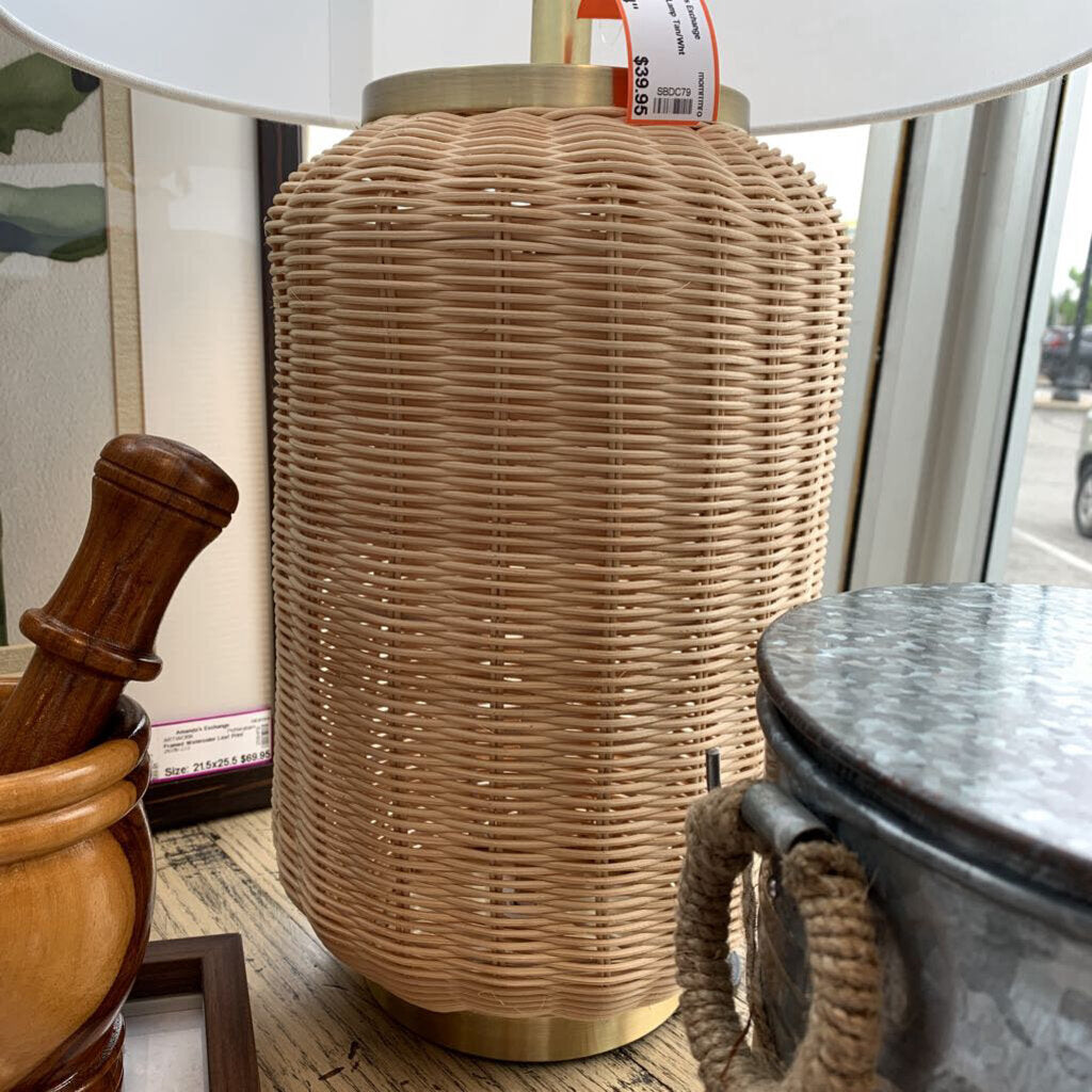 Woven Base Lamp