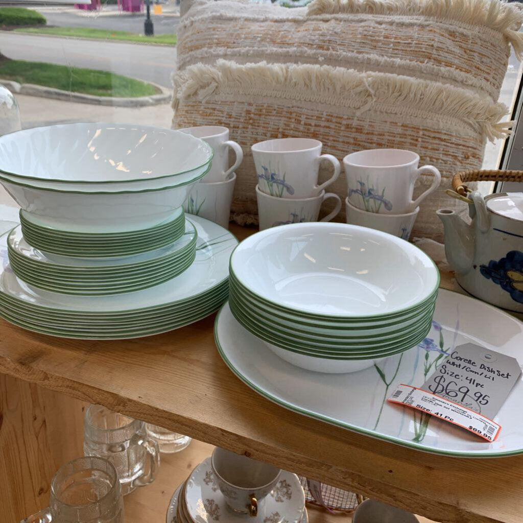 Corelle Dish Set