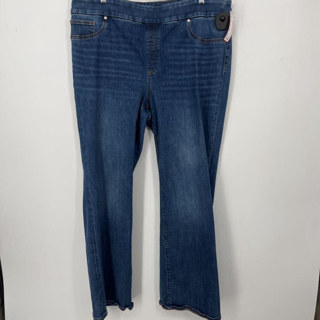 Chicos Pull-on Bootcut Jeans
