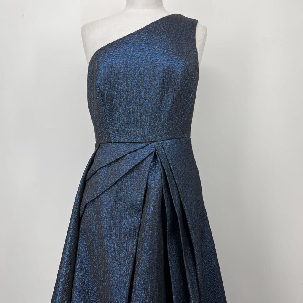 Monique Lhuillier Sleeveless Long Dress