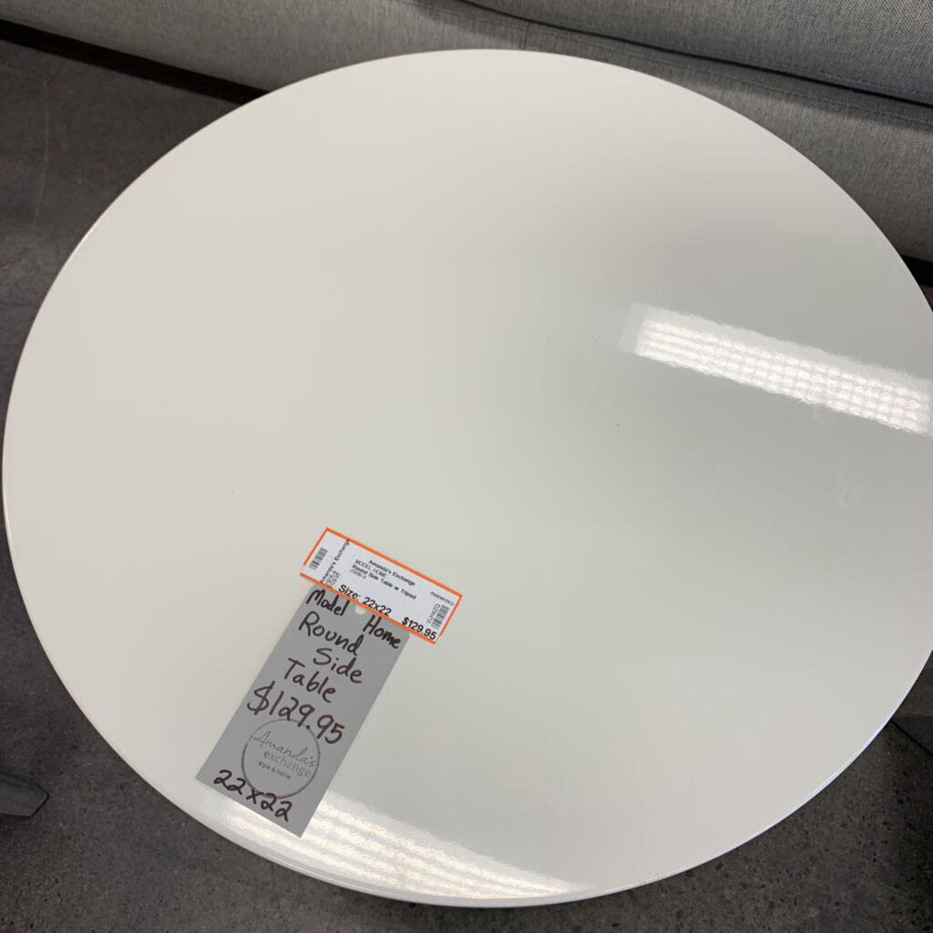 Round Side Table w Tripod Legs