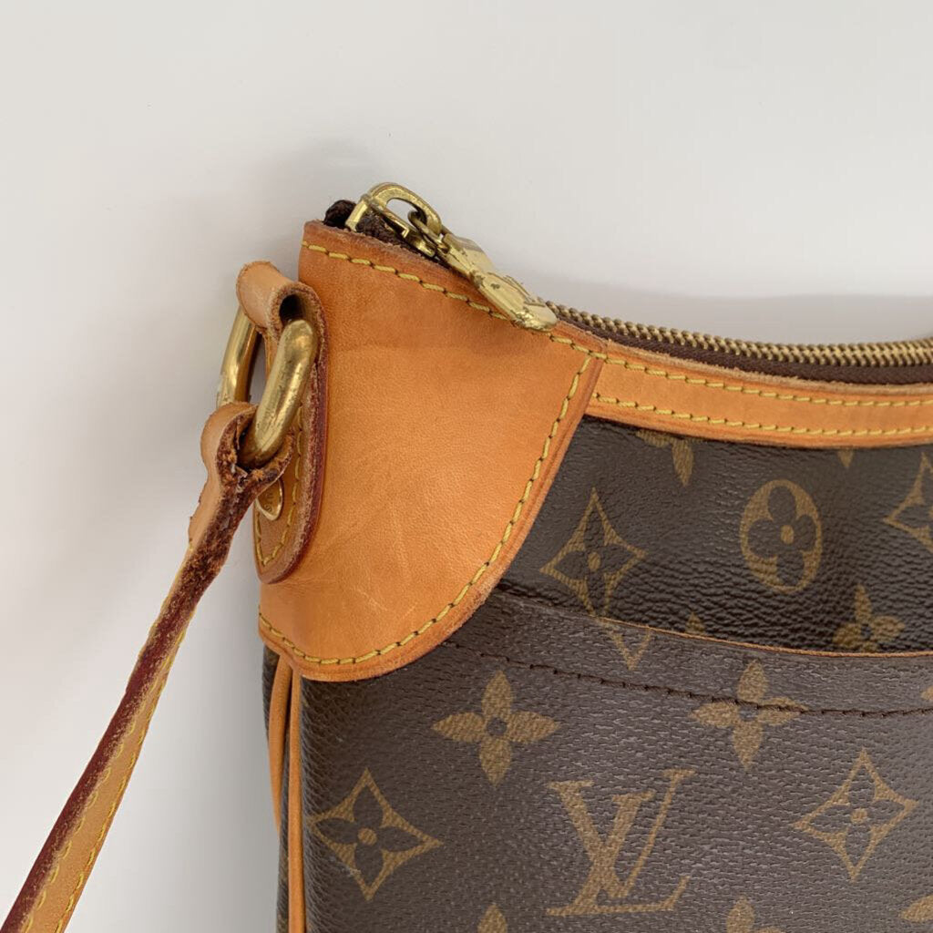 Louis Vuitton Monogram Crossbody