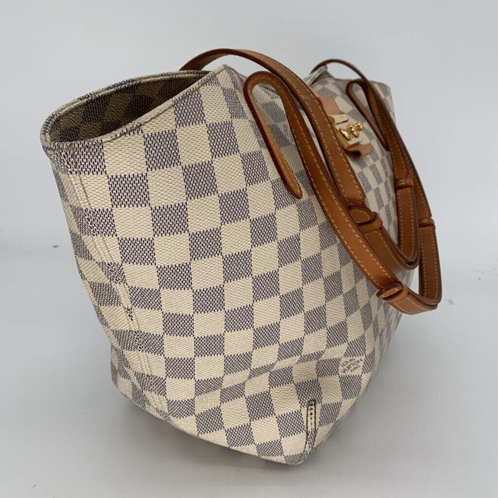 Louis Vuitton Damier