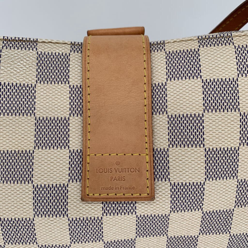 Louis Vuitton Damier