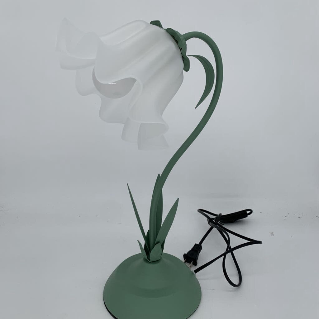 Lily Flower Table Lamp