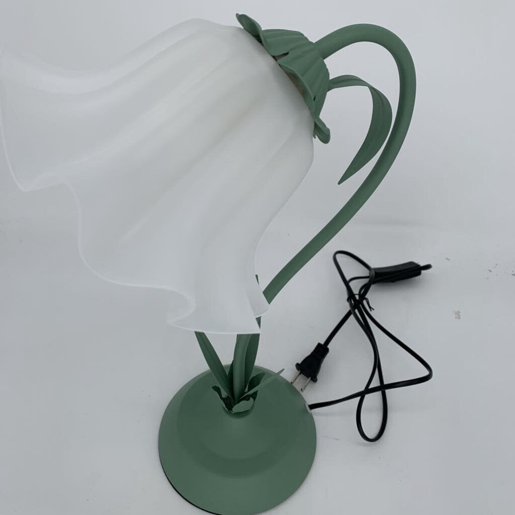 Lily Flower Table Lamp