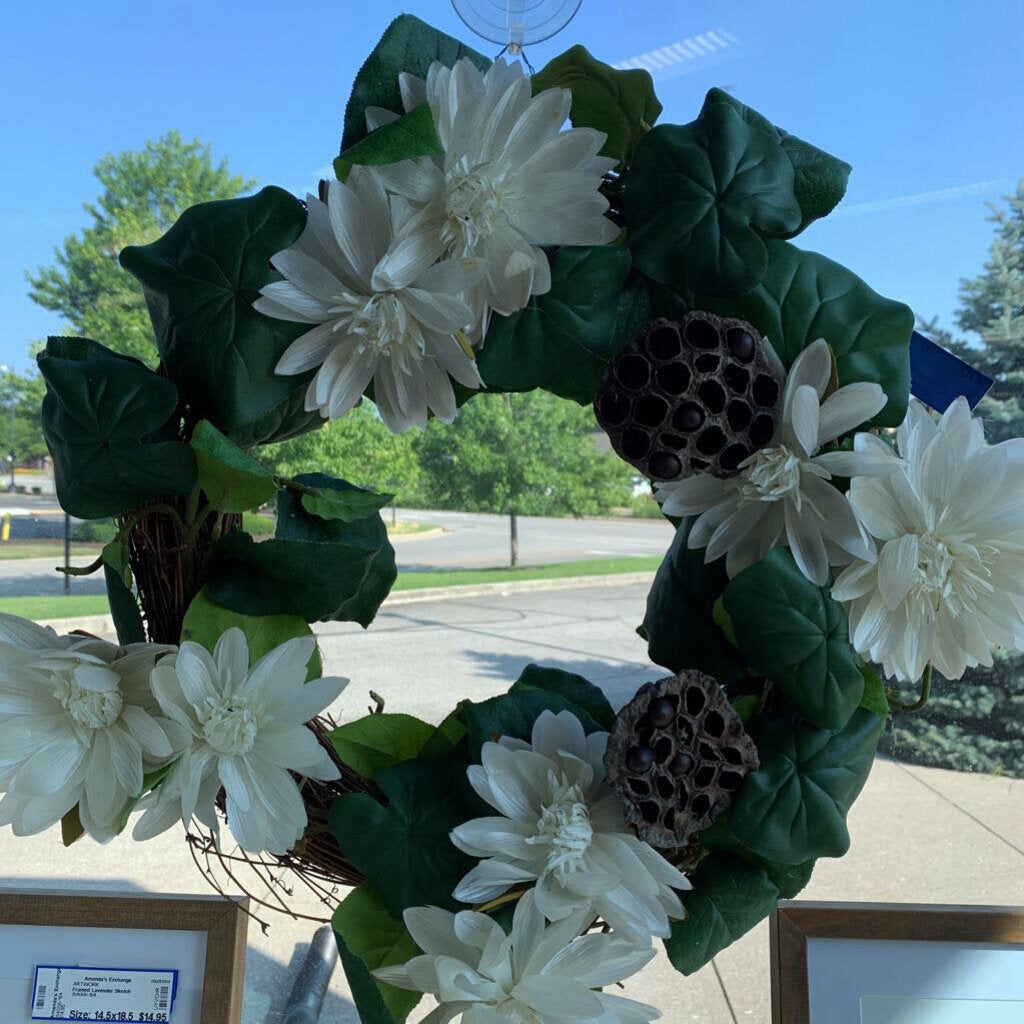 Floral Leafy Wreath