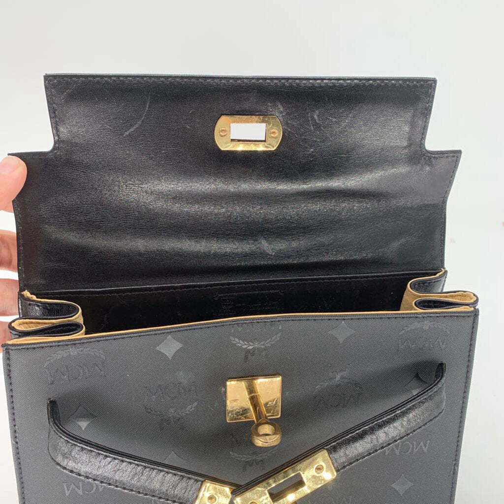 Vintage MCM Handbag w Handle