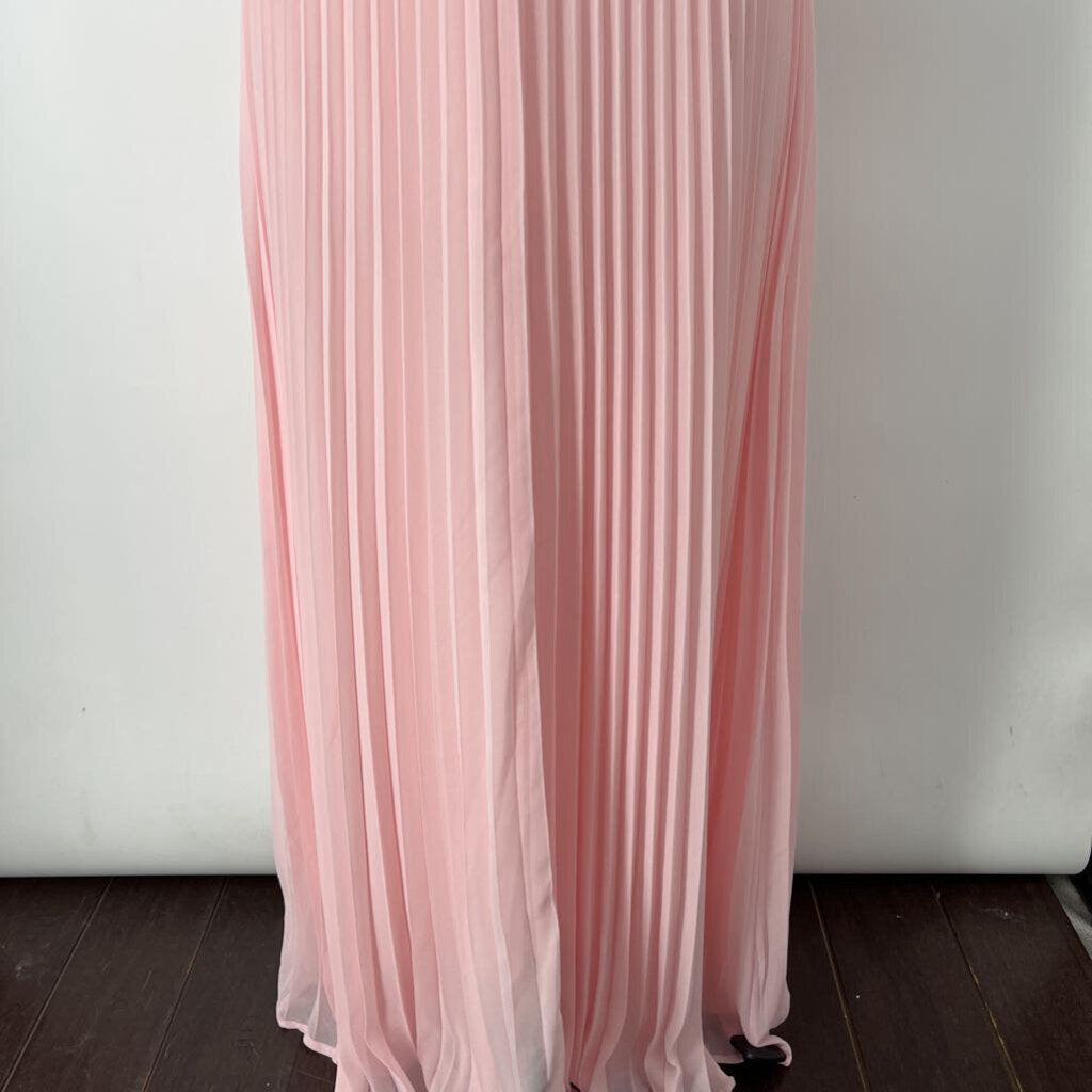 Lulu's Slvls Gown