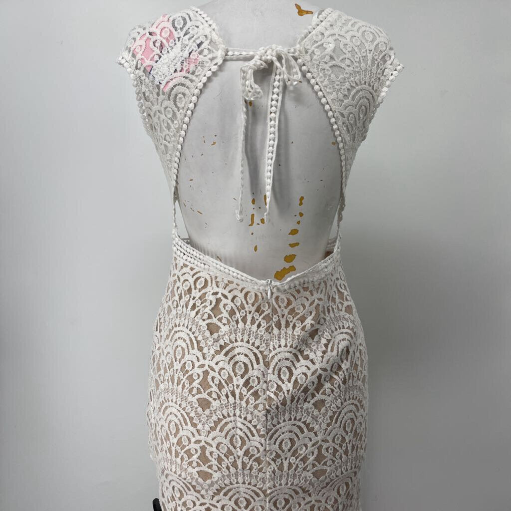 Hello Molly cap sleeve Dress