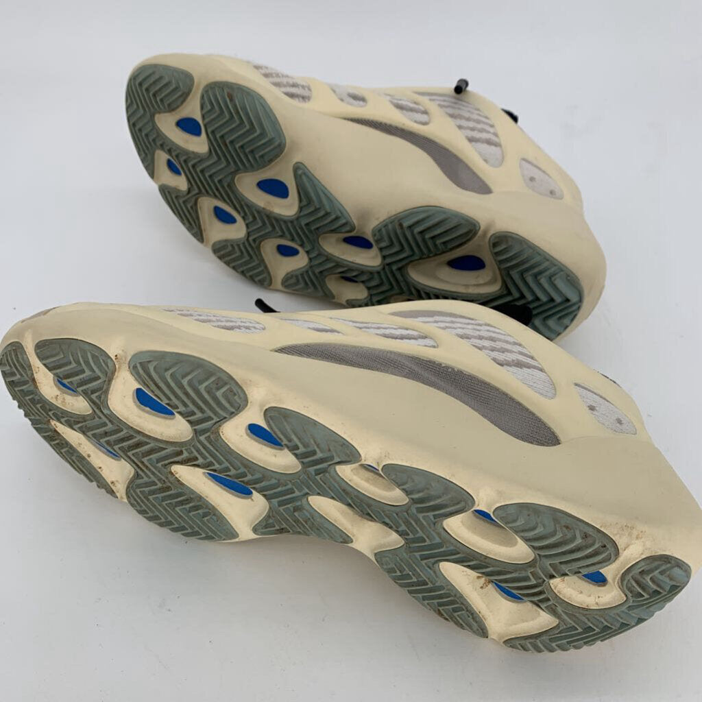 Adidas Yeezy 700v3 Azael Sneakers
