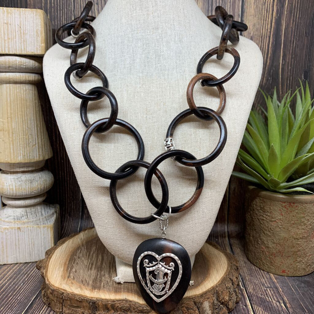 JC Wood Heart Ncklc