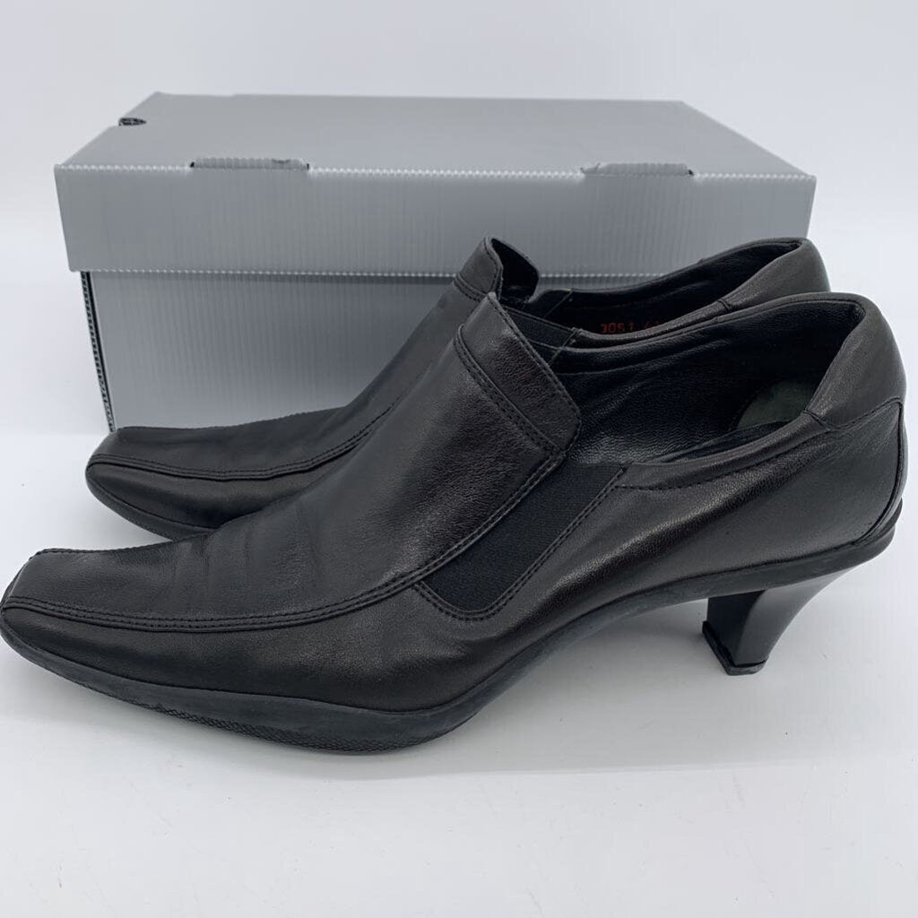 Prada Leather Shoeties