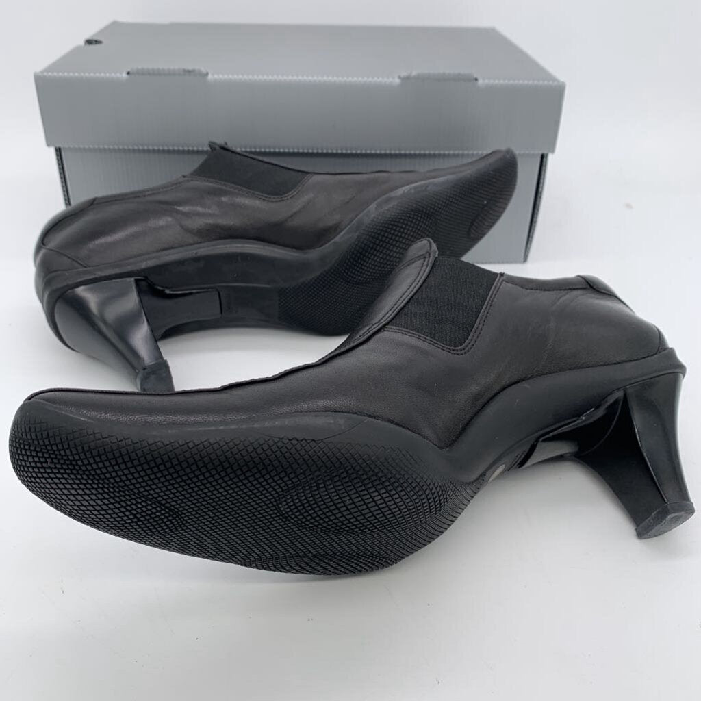 Prada Leather Shoeties