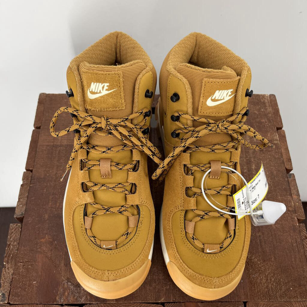 Nike Hiking Boot