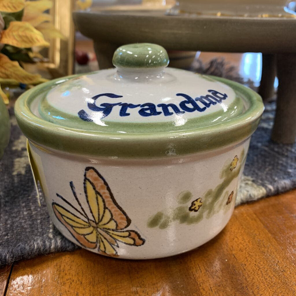Floral Grandma Motif Baker