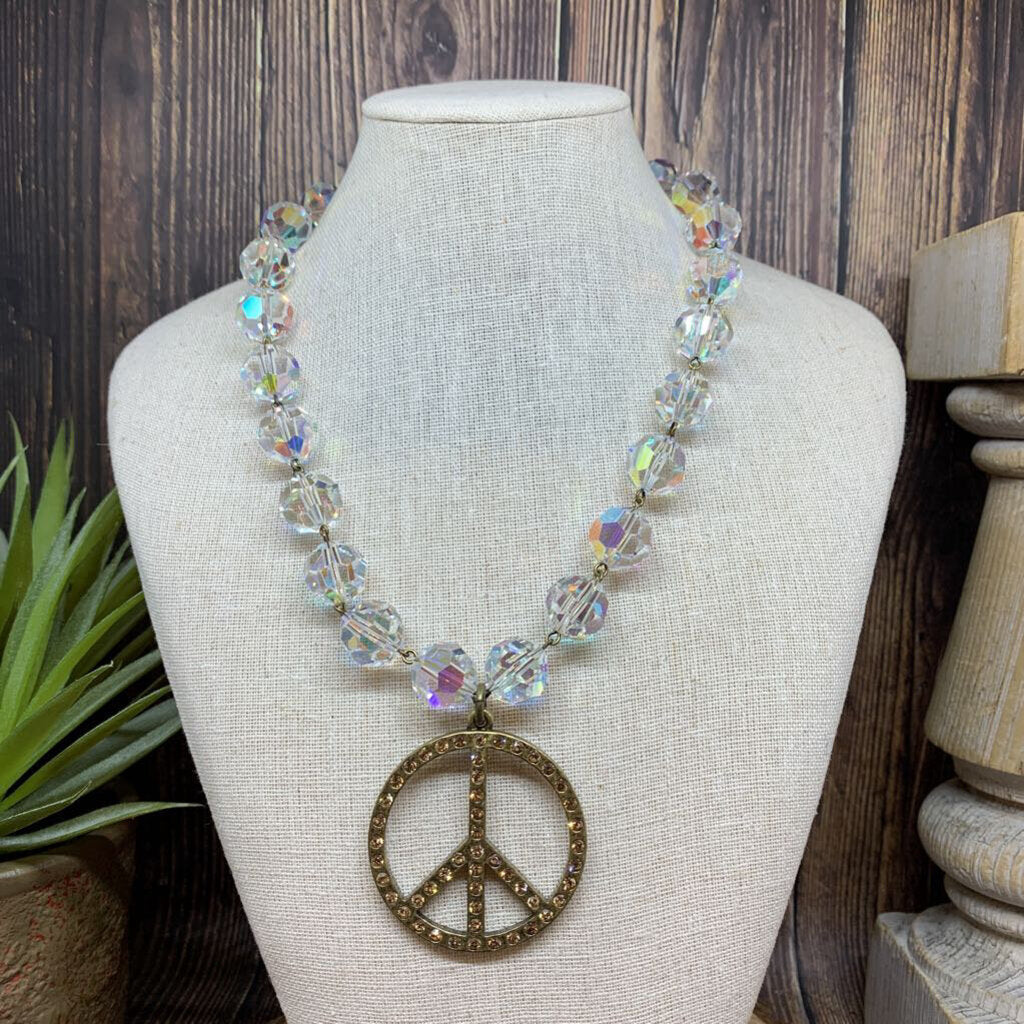 Sisi Amber Peace Necklace