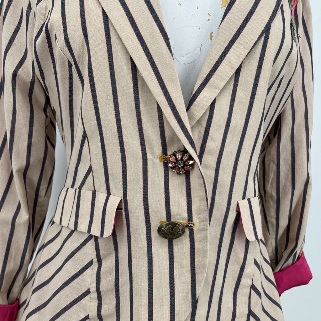 Aratta Silent Journey Stripe blazer