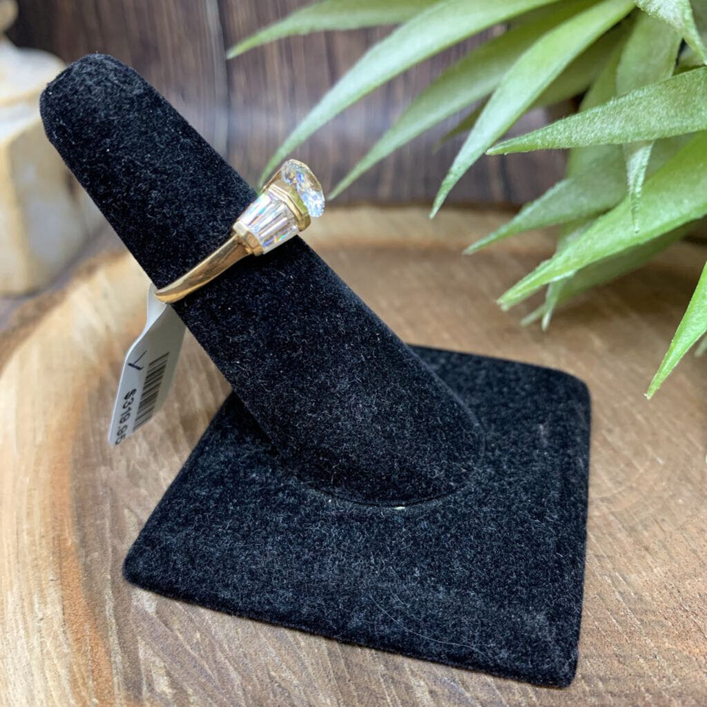 14k CZ Ring
