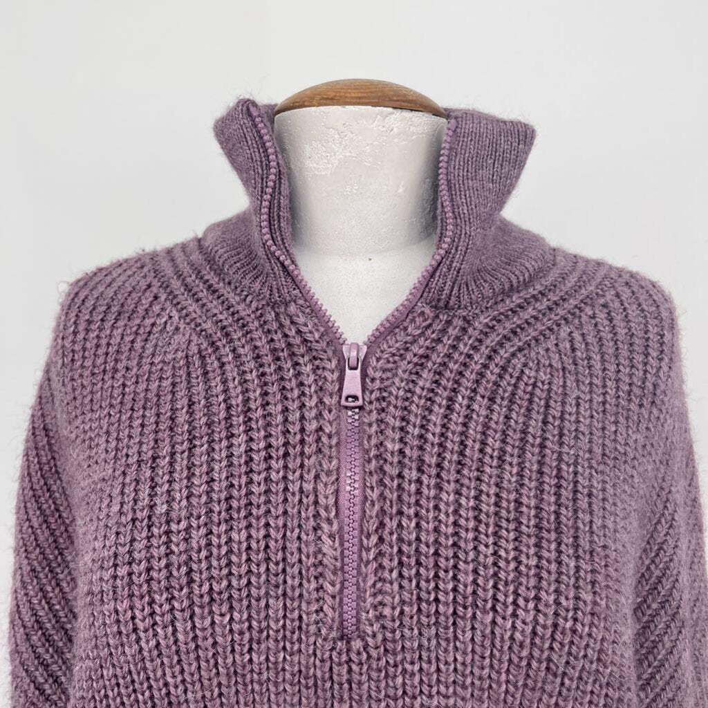 BDG Sweater