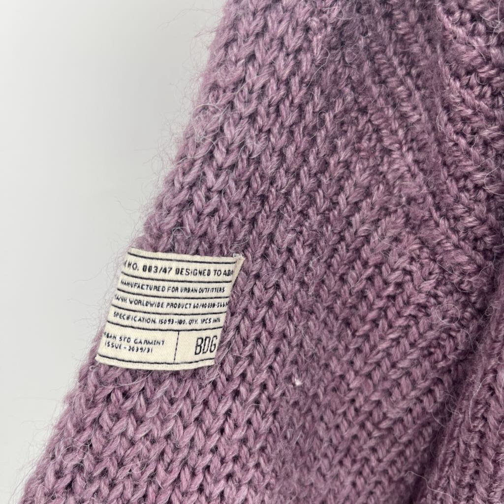 BDG Sweater