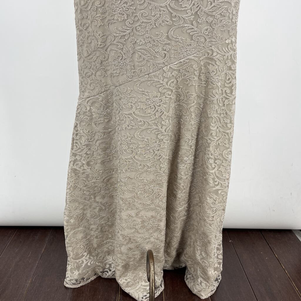 Lauren Slvls Metallic Gown