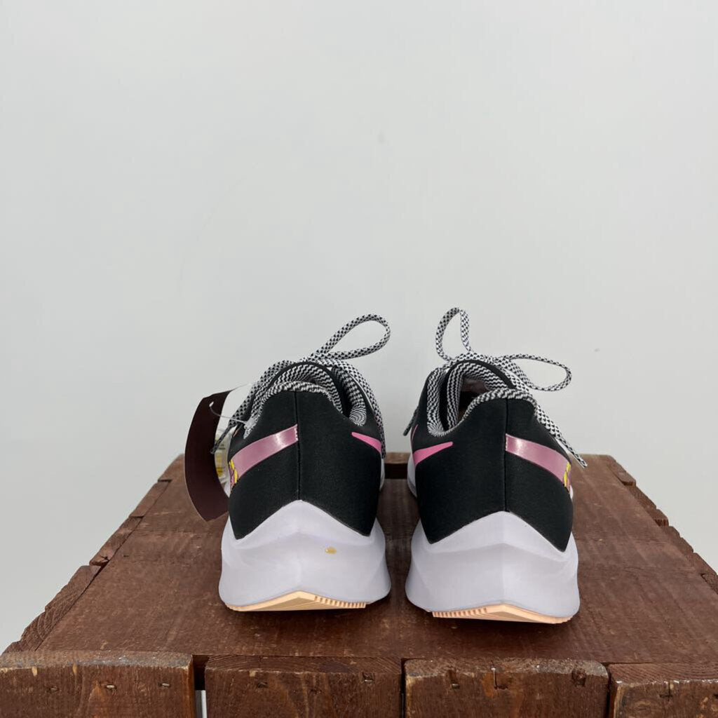 Nike Zoom Sneakers