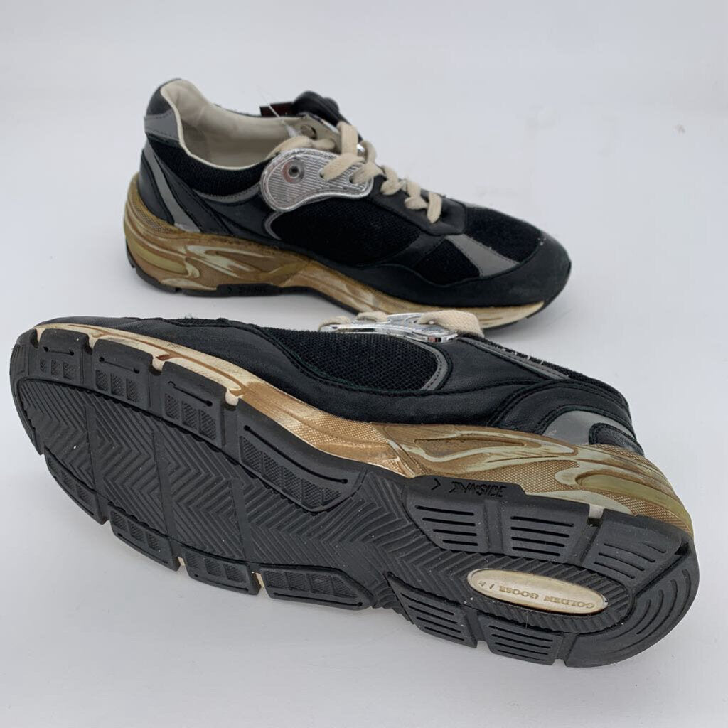 Golden Goose Sneakers