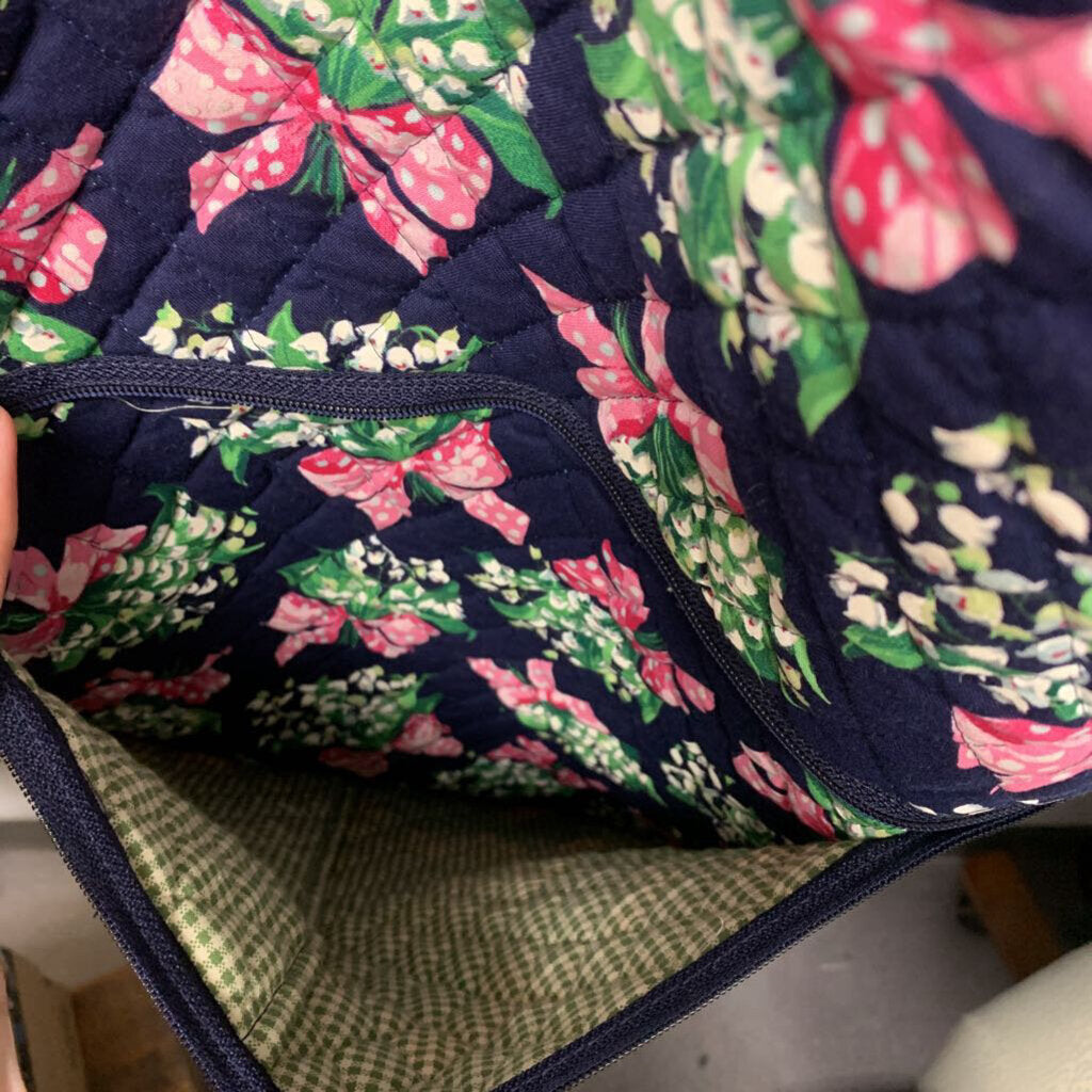 Vera Bradley Ribbons Garmet Bag